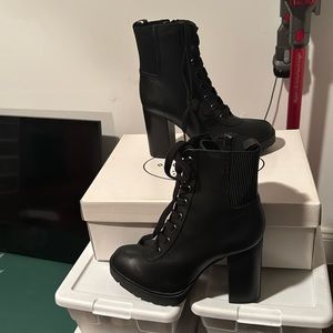Steve Madden Latch black leather bootie. BRAND NEW, NEVER WORN
